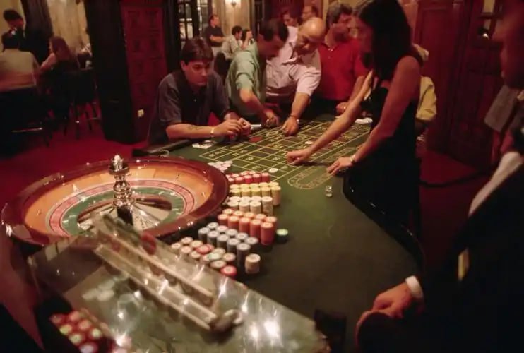 999net ဘင်ဂို VIP ကစားသမားများ Exclusive Bingo Room တွင် Tournament ဝင်ရောက်ကစားနေသောမြင်ကွင်း